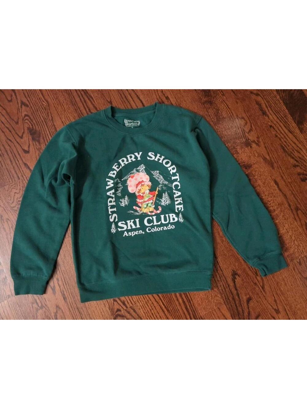 S Strawberry Shortcake Sweatshirt Ski Club Aspen Green Women's